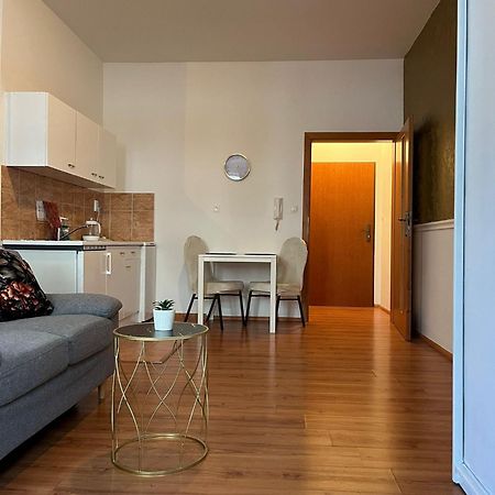 Apartamento De luxe Plaza Bratislava Exterior foto